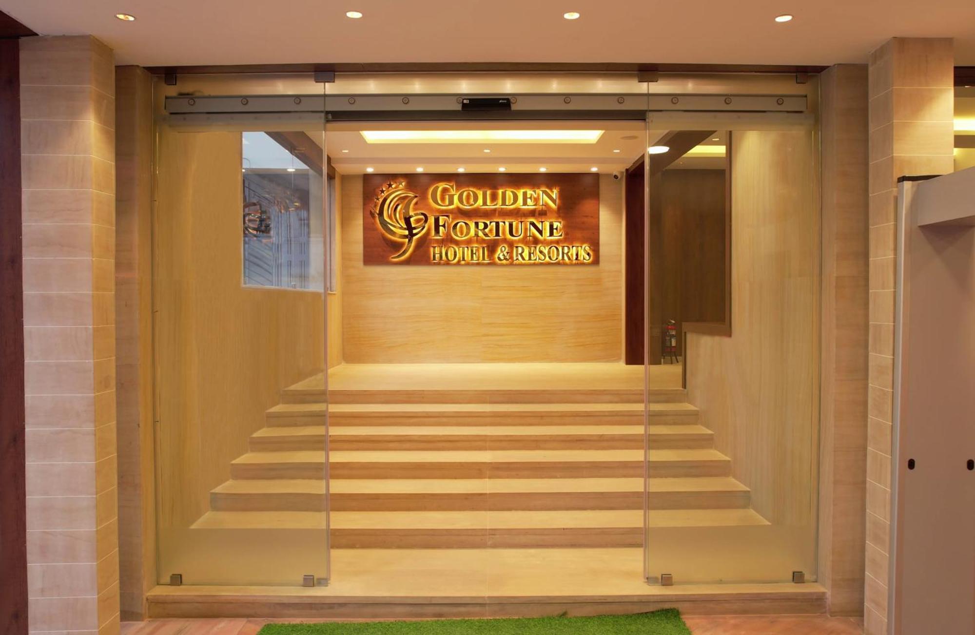 Golden Fortune Inn Hotel Бенґалуру Екстер'єр фото