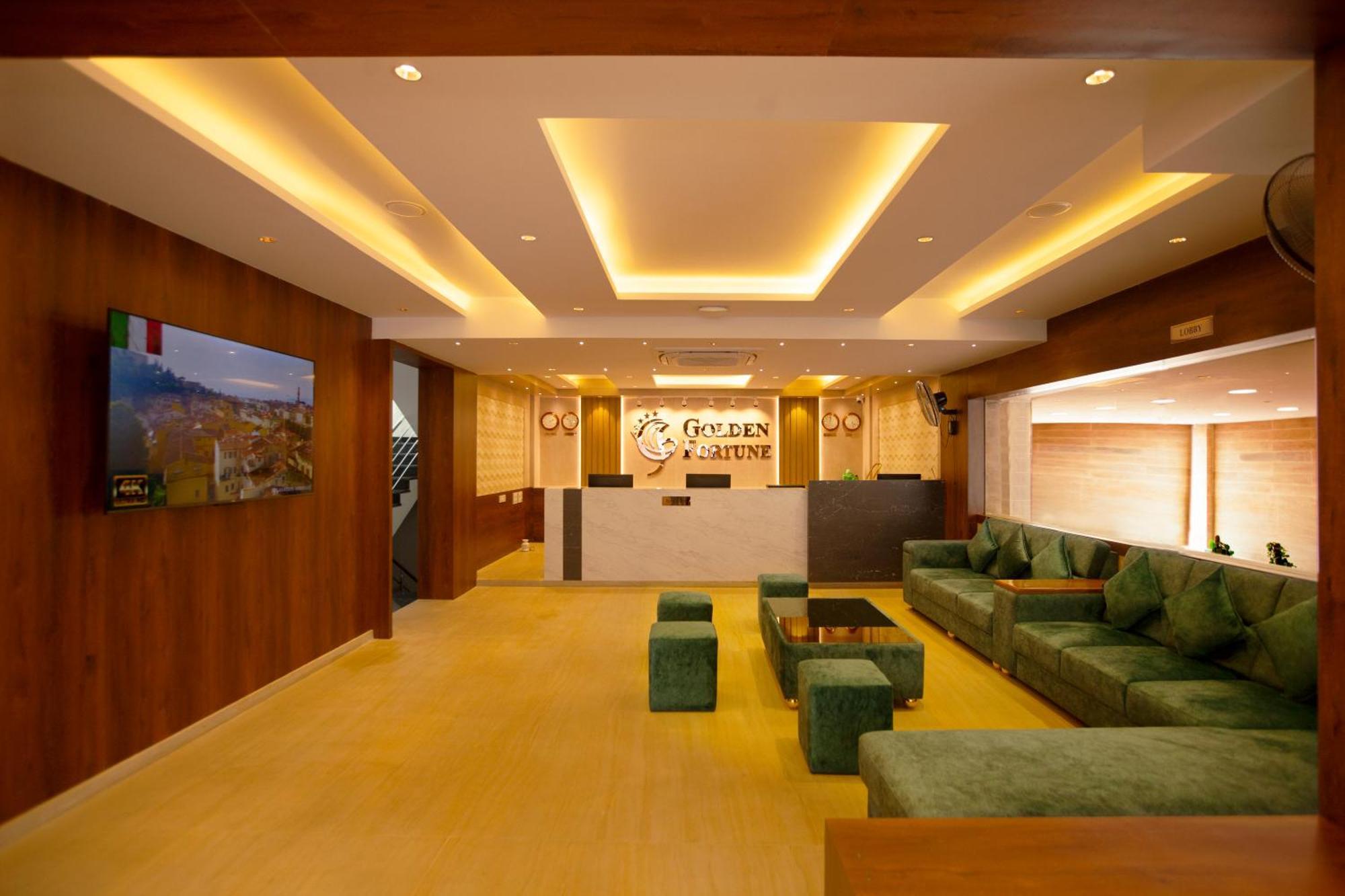 Golden Fortune Inn Hotel Бенґалуру Екстер'єр фото