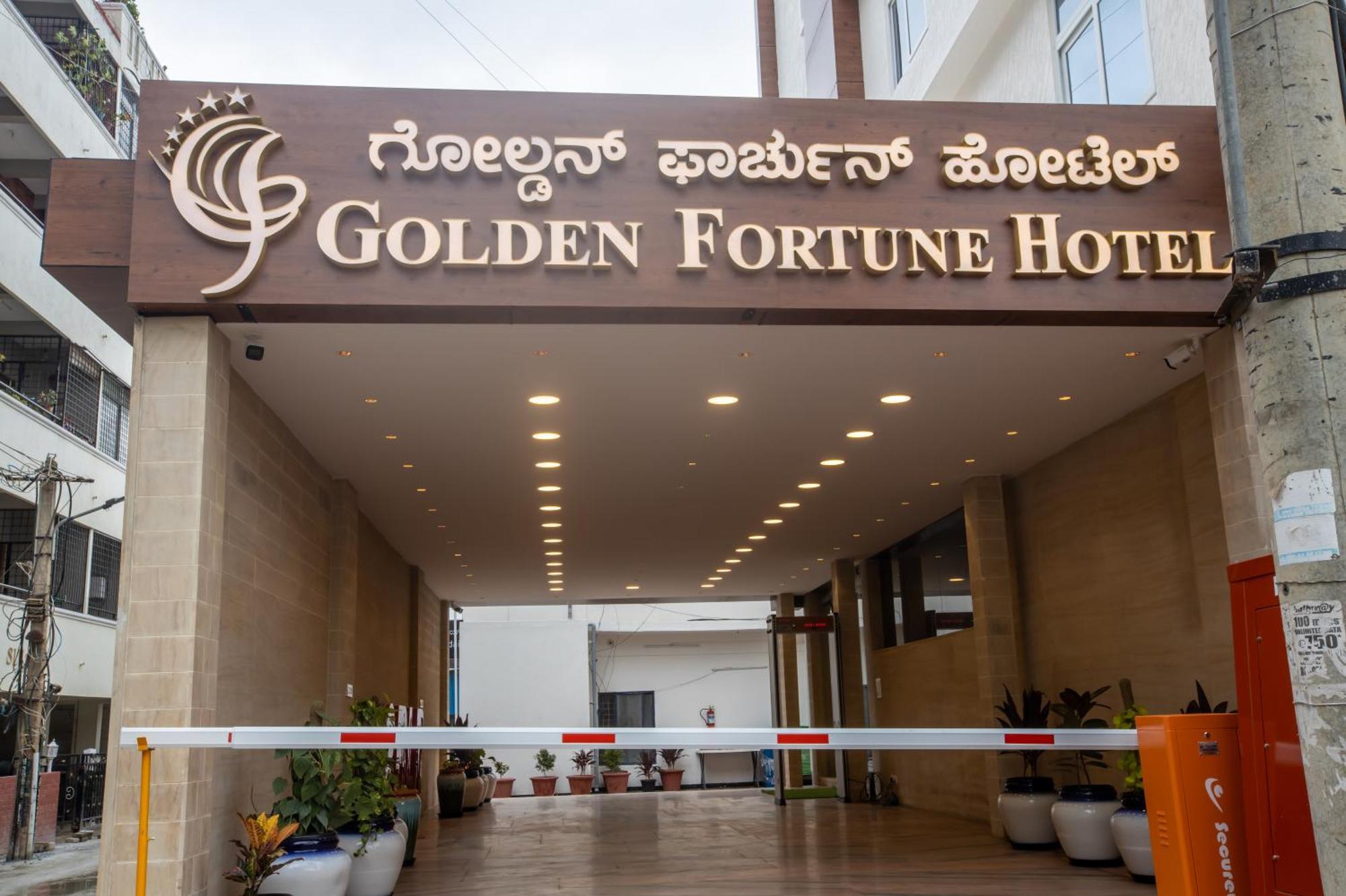 Golden Fortune Inn Hotel Бенґалуру Екстер'єр фото